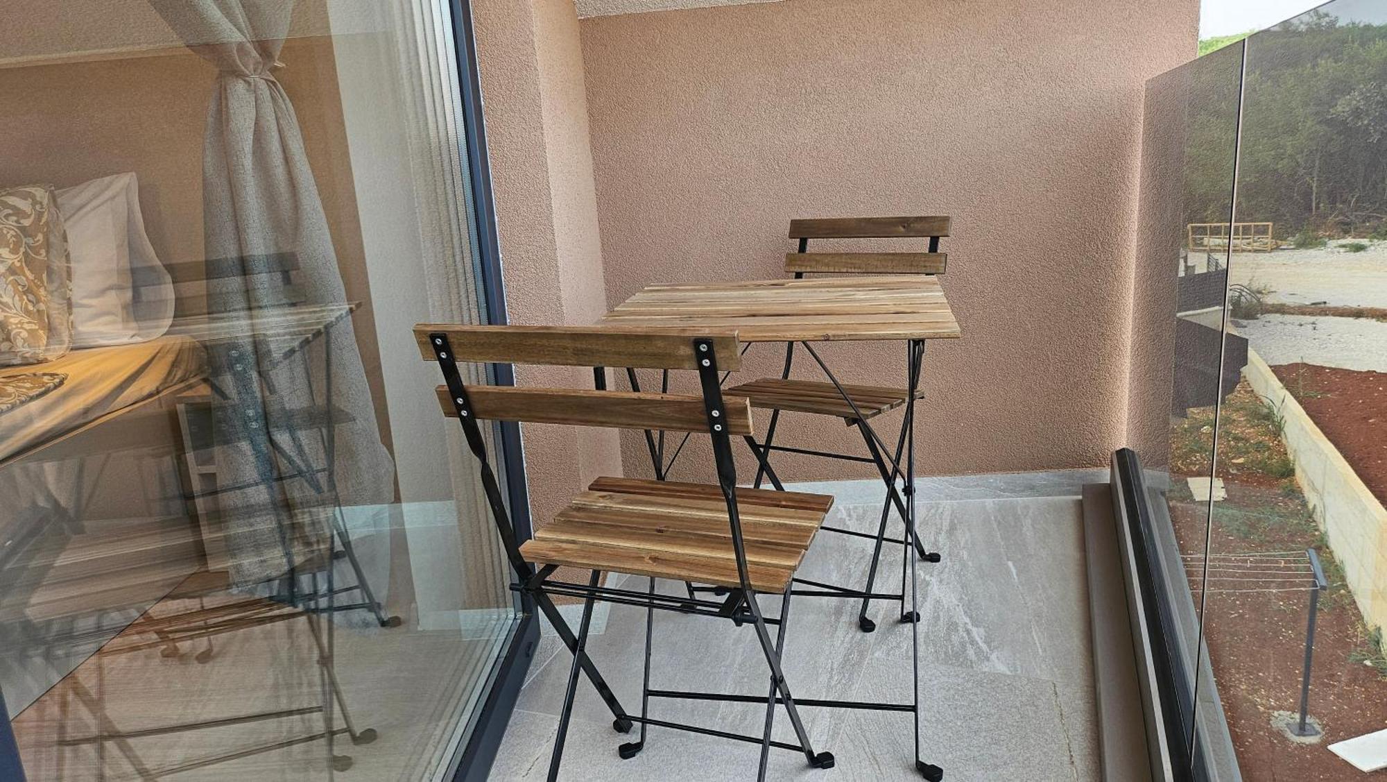 Richi Rooms & App Funtana Exterior photo