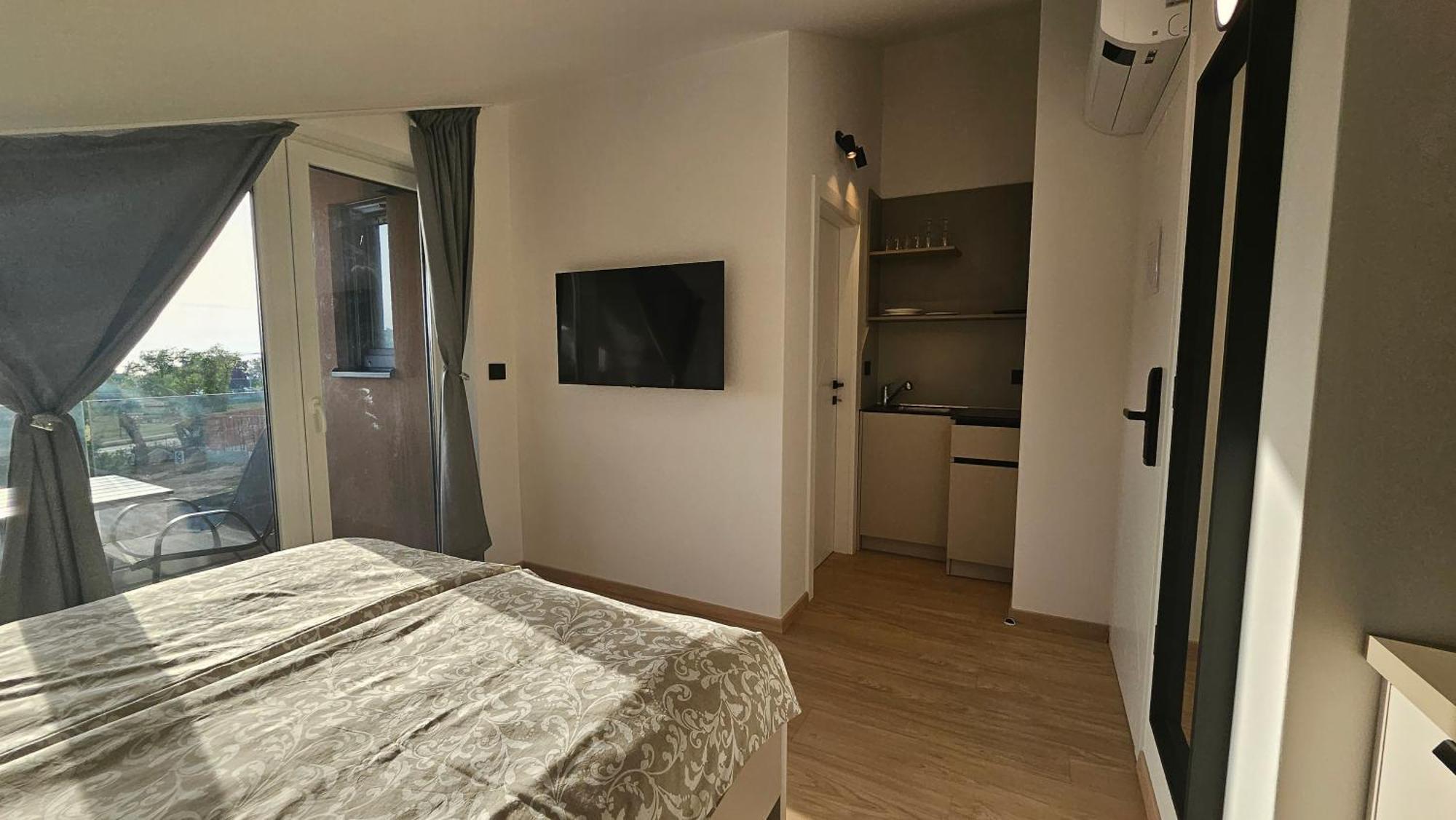 Richi Rooms & App Funtana Exterior photo